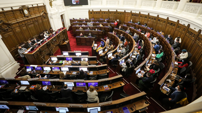 Críticas a Frente Amplio por desempeño en elección de coordinadores de Comisión de Reglamento