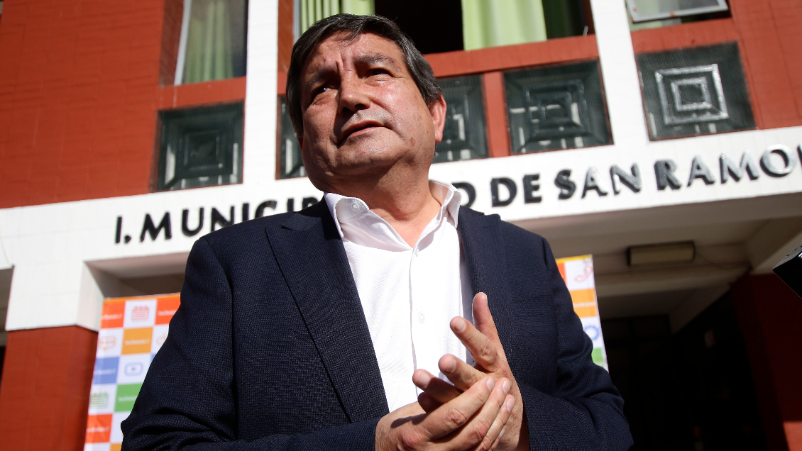 Formalización del alcalde de San Ramón, Miguel Ángel Aguilera, se suspende hasta el 26 de julio tras presentar licencia médica