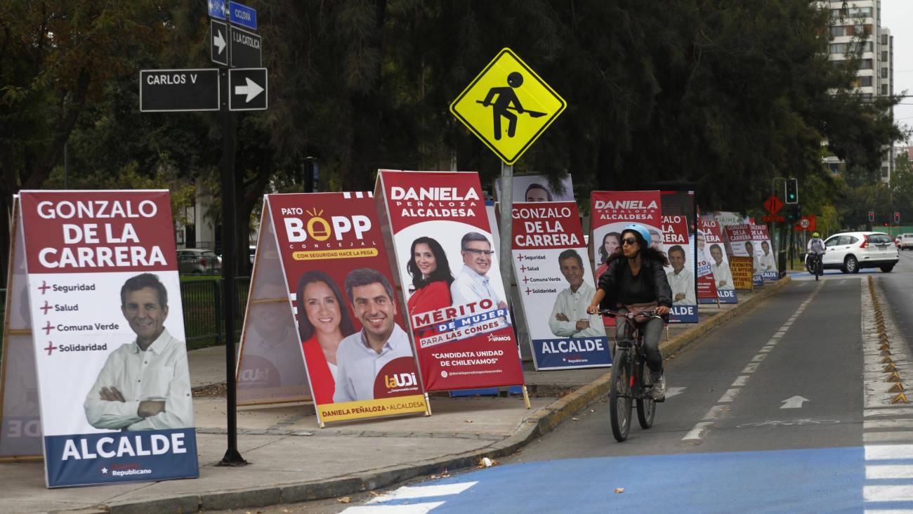 Comisión de Medioambiente aprobó proyecto que elimina uso de plásticos, palomas y carteles en campañas políticas: Ahora será votado en la Sala de la Cámara