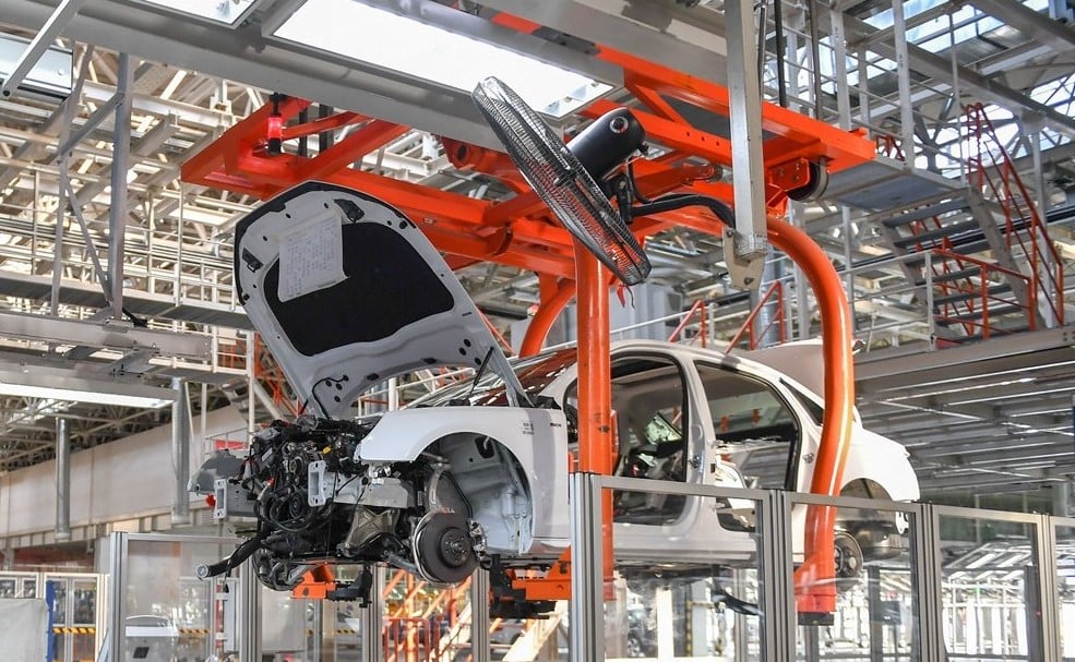 Aumenta Volkswagen producción y venta de vehículos pesados