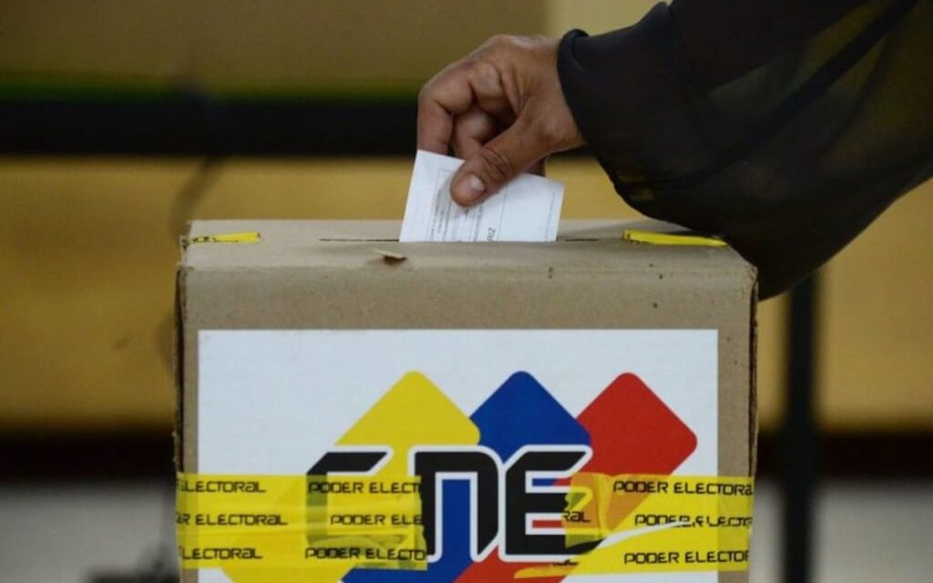 Megaelecciones venezolanas del 21-N aislan inteligentemente al golpismo y al extremismo