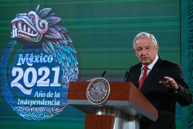 AMLO respalda a periodista amenazada por crimen organizado
