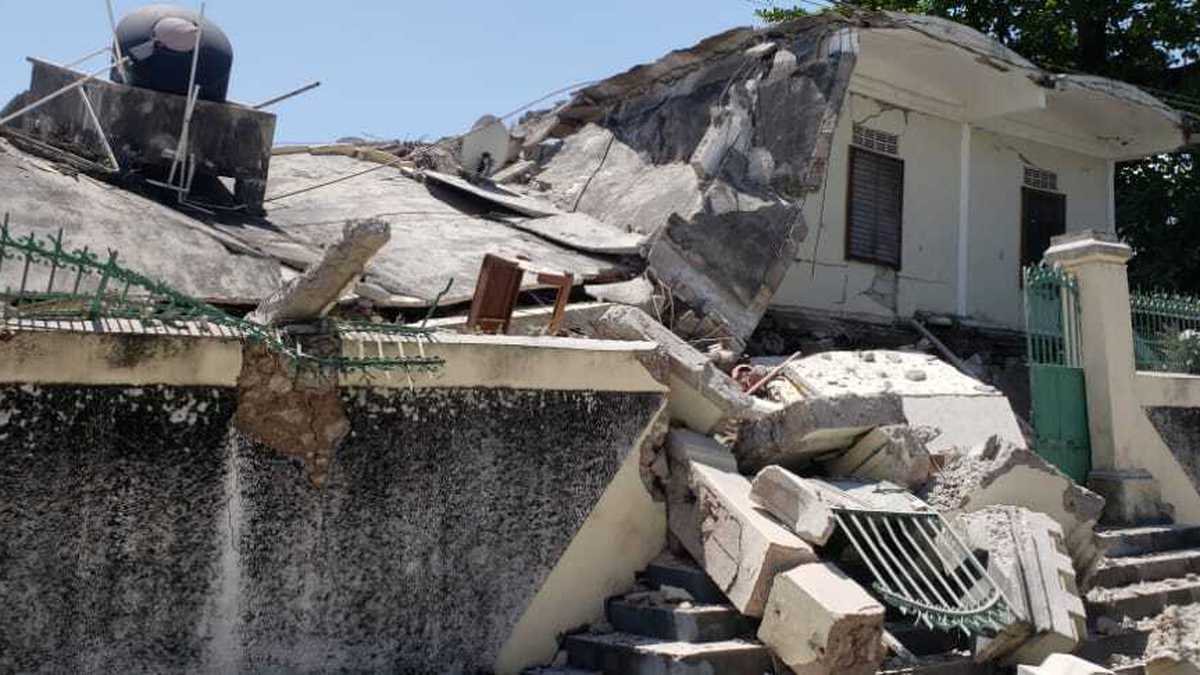Sube a más de 700 la cifra de víctimas mortales por terremoto en Haití