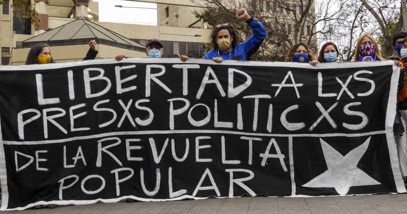 Nicolás Piña, preso político de la revuelta, en libertad tras un año en prisión preventiva: «Las cosas no han cambiado y no van a cambiar hasta que la gente haga algo»