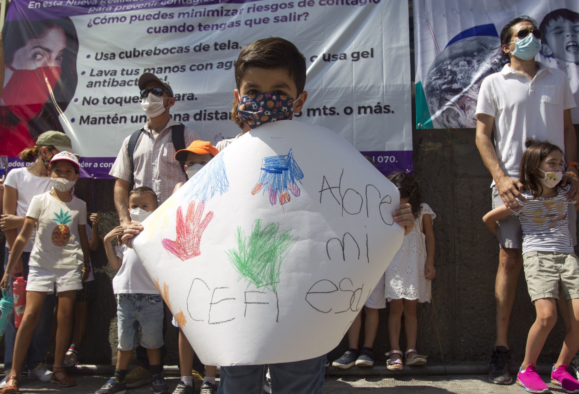 Niñas y niños mexicanos: los impactos de un sector vulnerado por la pandemia
