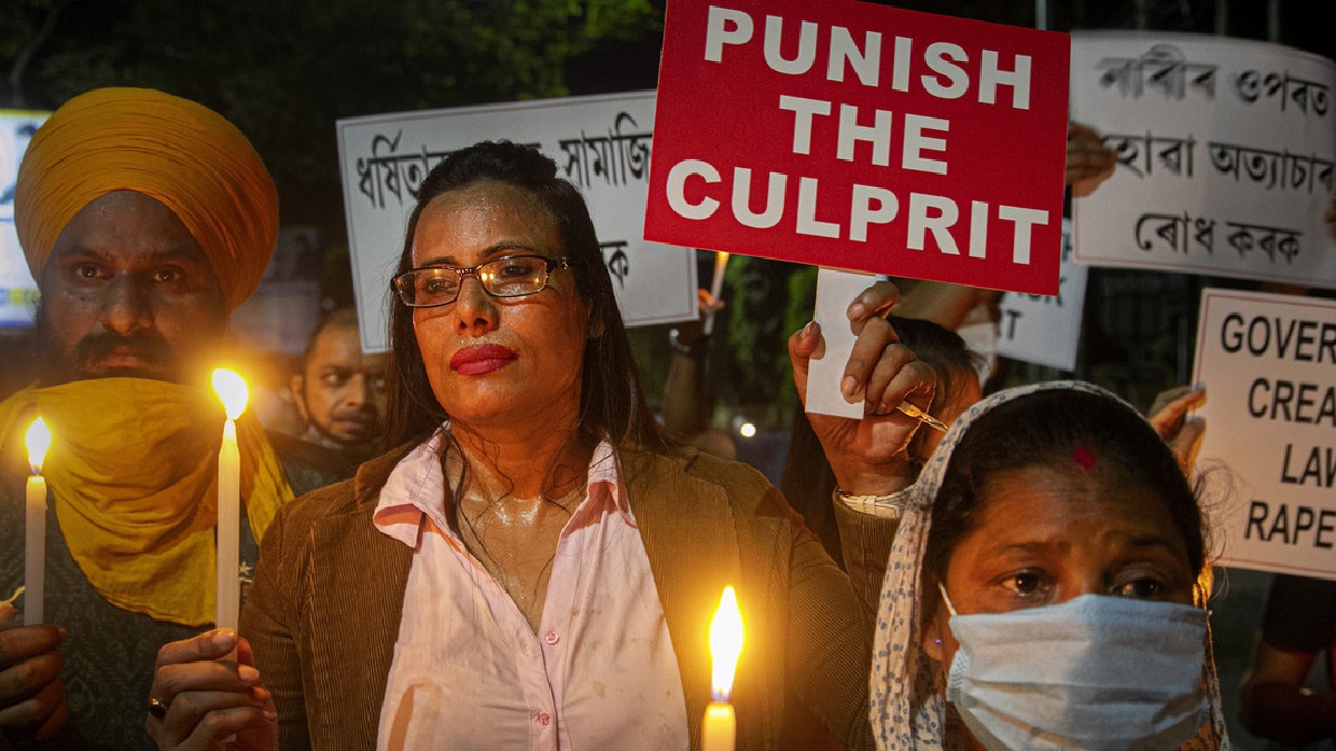 Tras manifestación de más de 200 personas autoridades de la India abren investigación por violación en grupo y asesinato de niña de 9 años