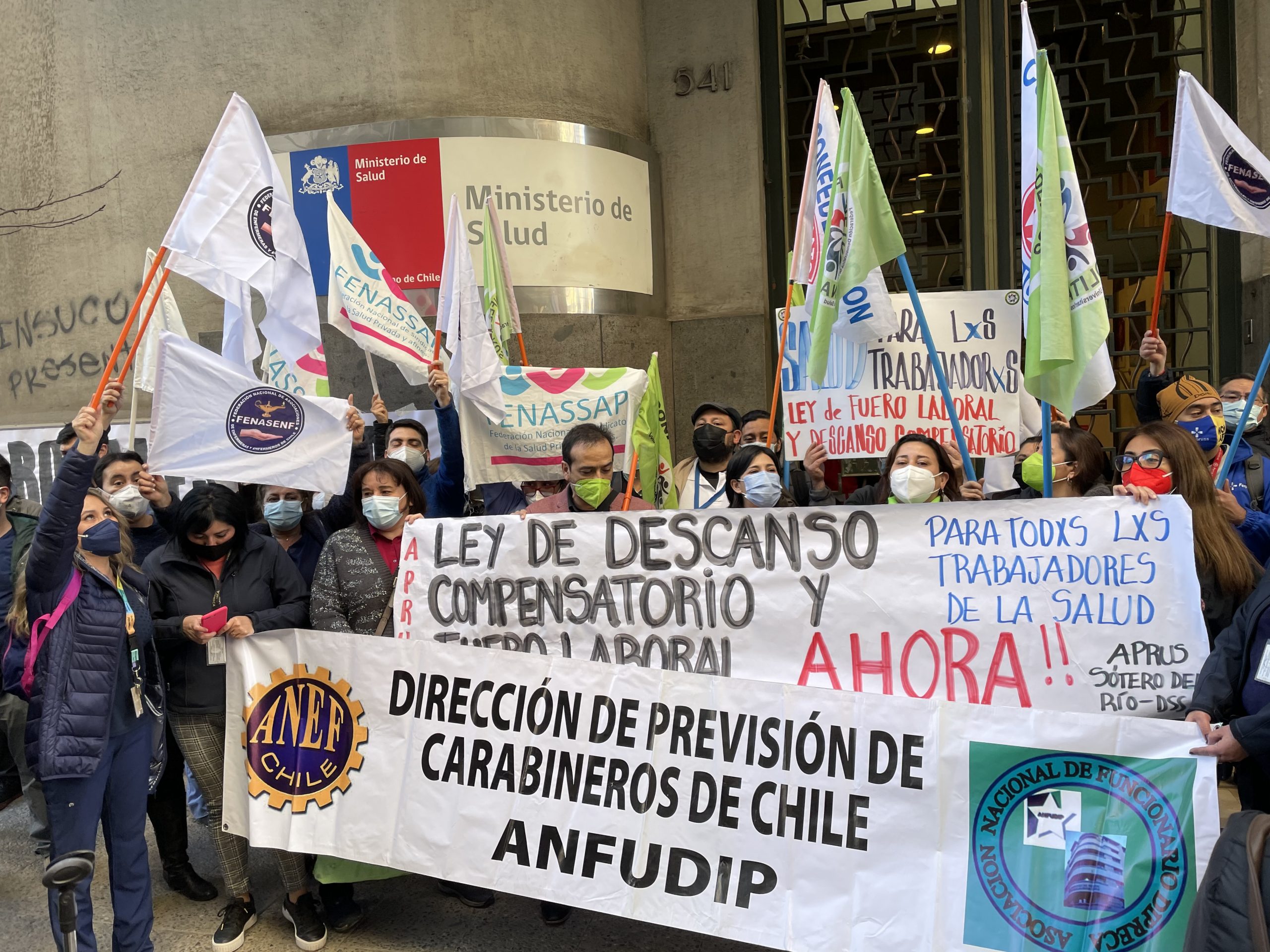 Trabajadores de la Salud exigen urgencia al proyecto de fuero laboral y descanso compensatorio: No descartan movilizaciones