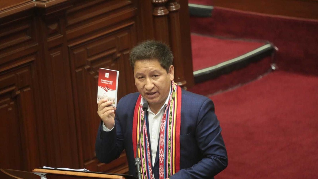 Perú: ¿Sigue la lucha contra el colonialismo español? La polémica que se armó en el Congreso por un discurso en Quechua