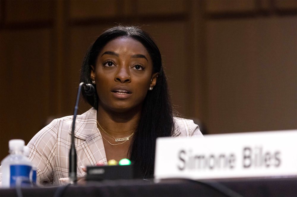 Simone Biles acusa al FBI de mantener sistema que permite abuso sexual