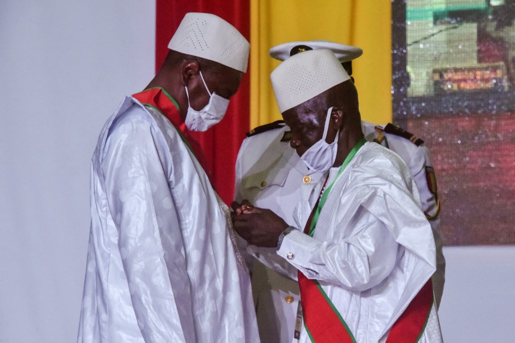 Golpe de Estado en Guinea: militares toman el poder y arrestan al presidente