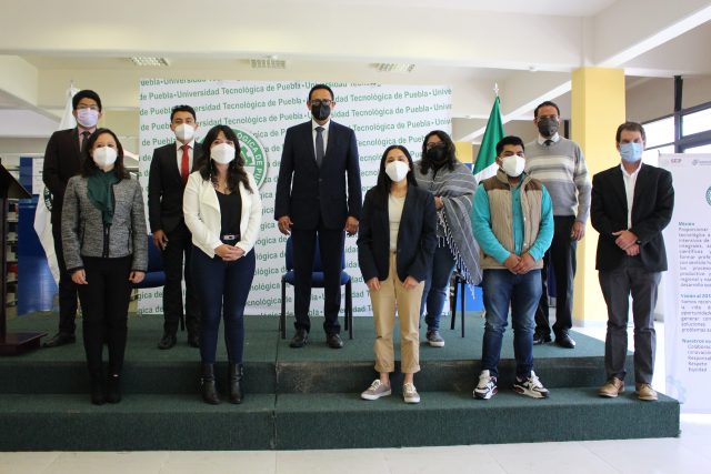 Estudiantes de la Tecnológica de Puebla se van becados a Francia