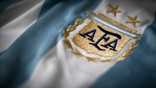 Clubes argentinos investigados por lavado de dinero en fichajes a México