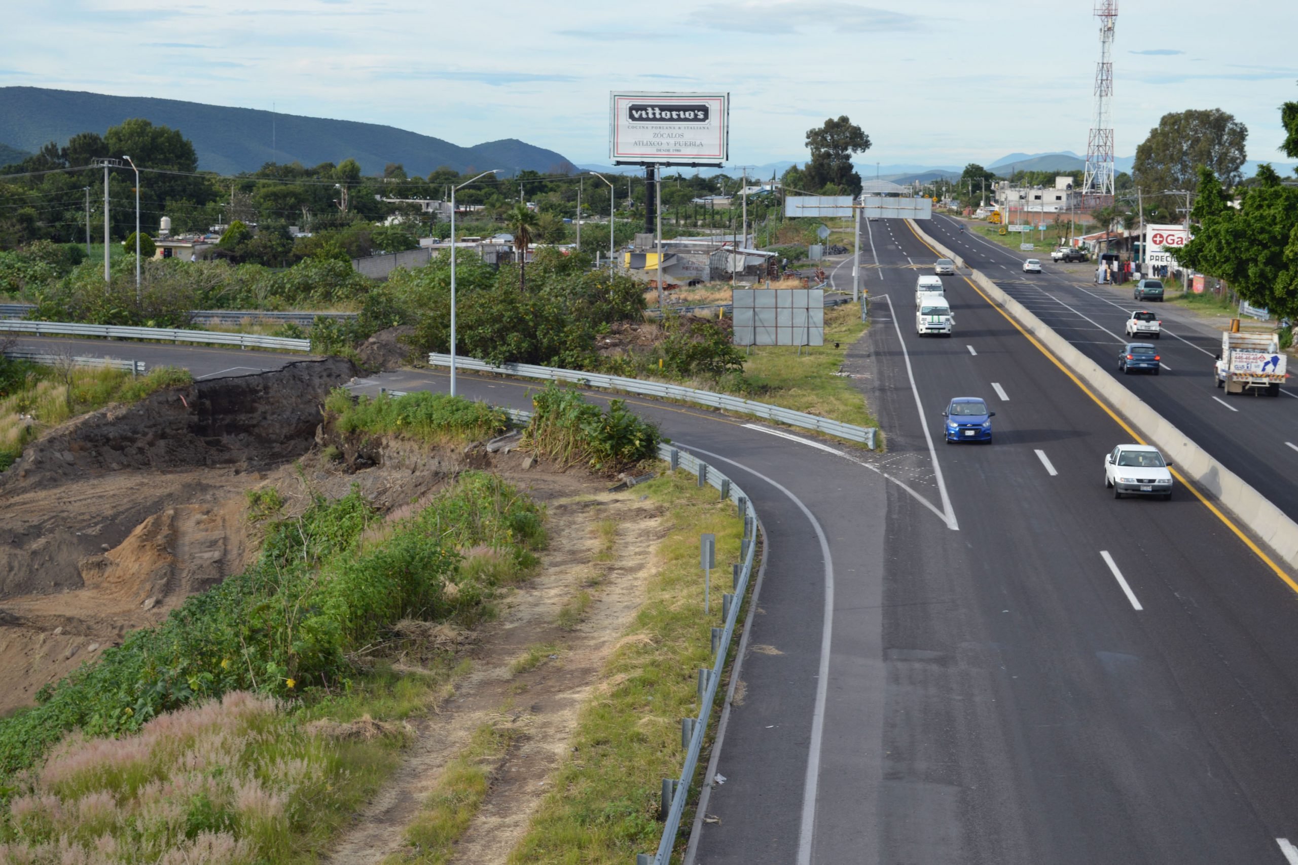 Destina gobierno federal 845.3 mdp a dos tramos carreteros de Puebla