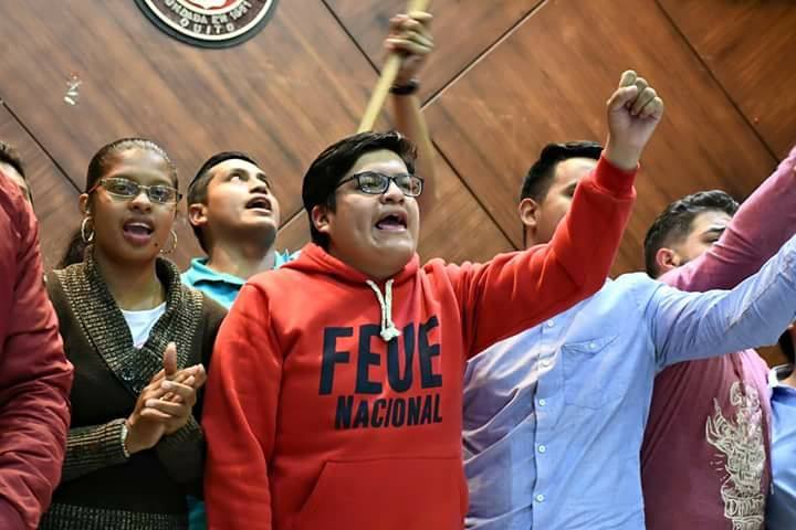 Estudiantes universitarios de Ecuador se movilizarán ante recorte presupuestario