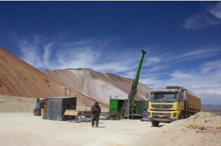 Corte Suprema paraliza sondajes mineros en Cerro Anocarire y ordena someter proyecto a Estudio de Impacto Ambiental