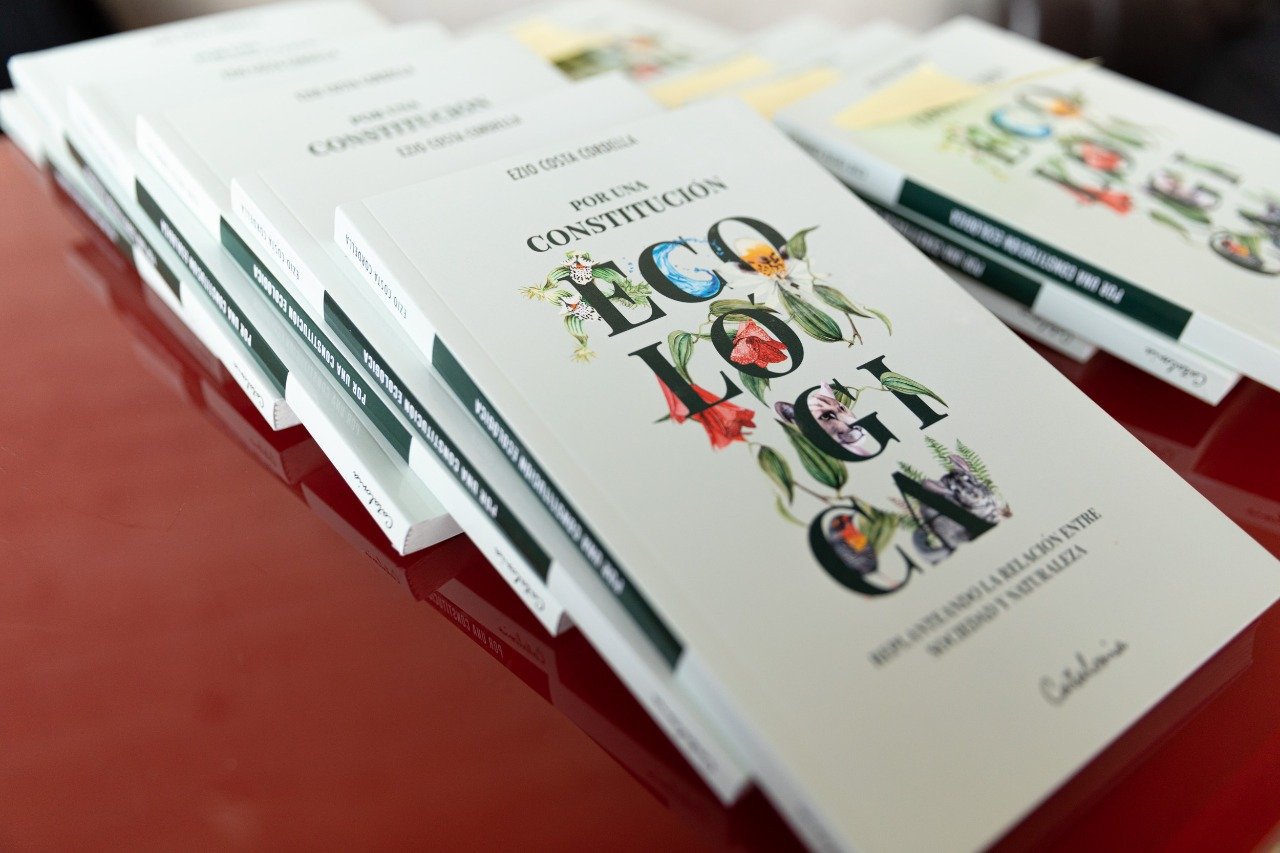 Nuevo aporte para el debate constituyente: Lanzan libro «Por una Constitución Ecológica» del abogado Ezio Costa