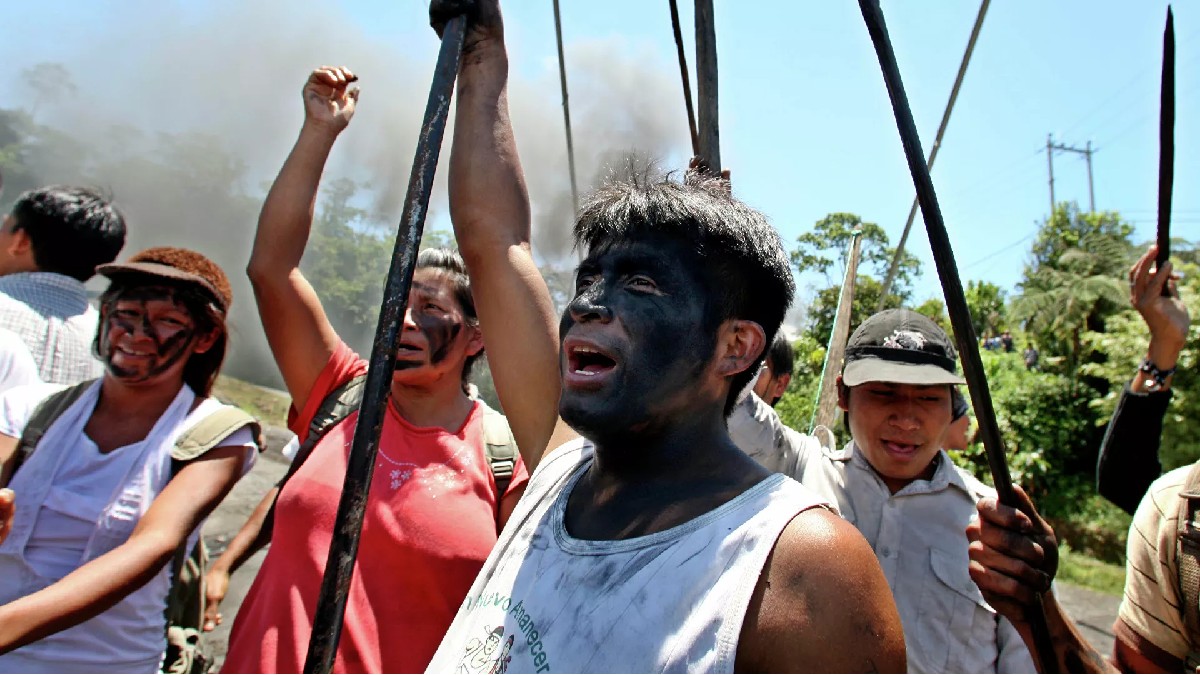 Comunidad Shuar exige al gobierno de Ecuador derogar los decretos que permiten la extracción indiscriminada de petróleo y minerales