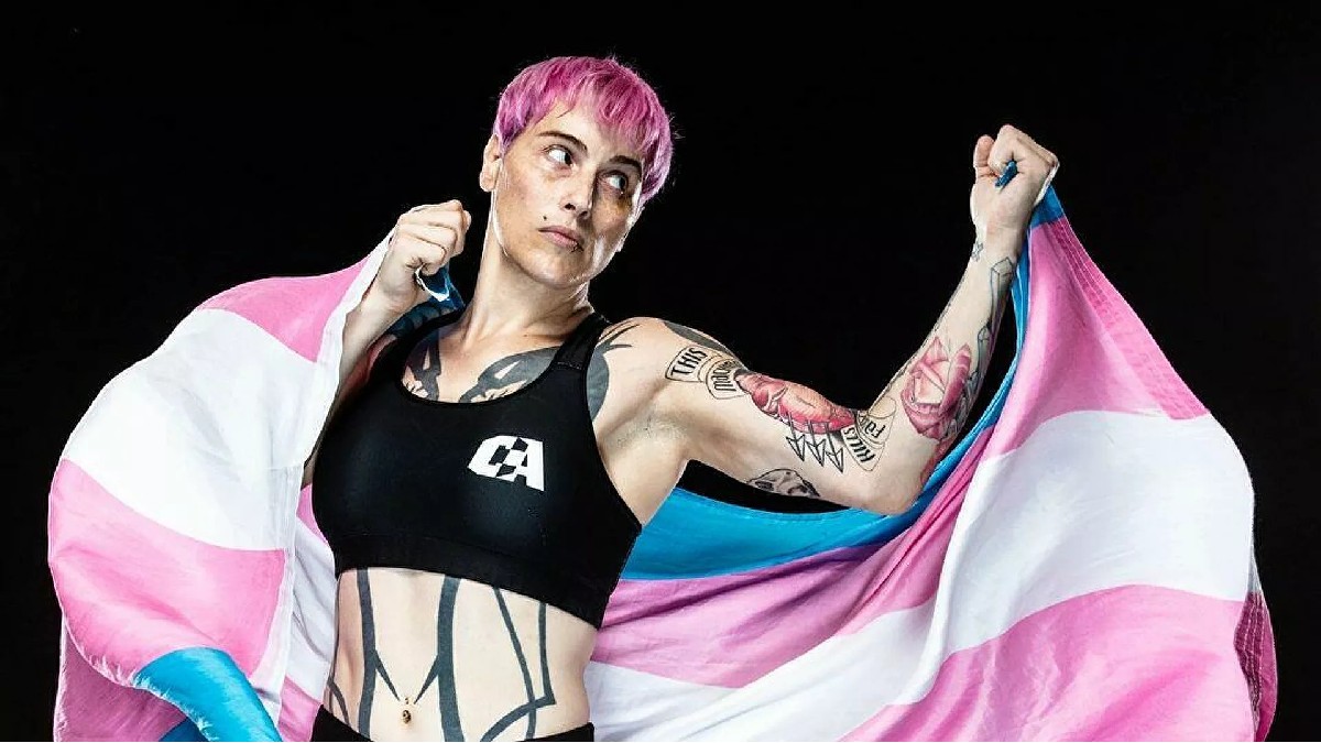 Luchadora trans derriba en una ronda a su contrincante en la MMA y abre el debate sobre la inclusión