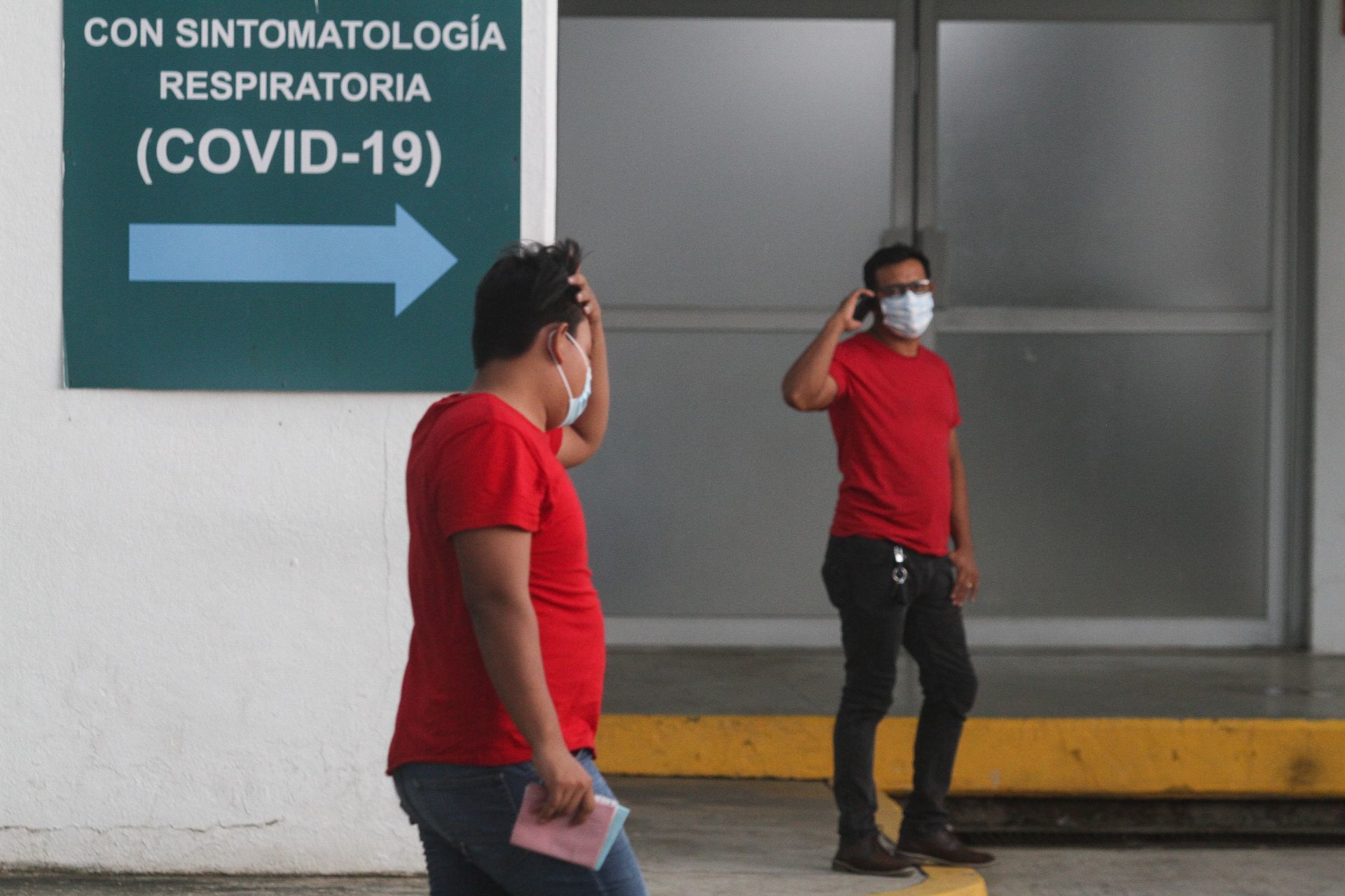 HUIXTLA, CHIAPAS, 03SEPTIEMBRE2021.- Autoridades de salud del estado han confirmado dos casos de la variante de COVID-19 Lambada en habitantes chiapanecos, por lo que pidió a la población no bajar la guardia y seguir con los protocolos sanitarios. En imagen aspectos del área de urgencias del Hospital del IMSS en Huixtla. FOTO: ROGELIO MORALES /CUARTOSCURO.COM