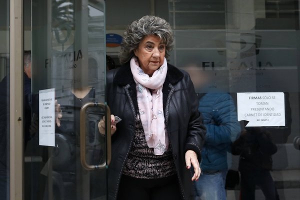 Justicia rechaza formalización de Virginia Reginato por caso de “Horas Extras”