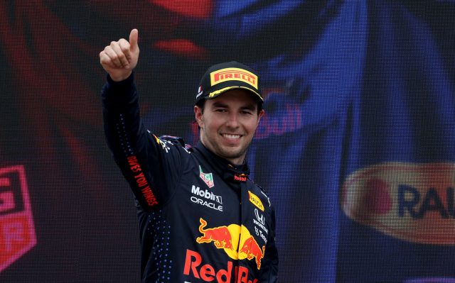 Gana «Checo» Pérez millonaria demanda contra empresa de PEMEX