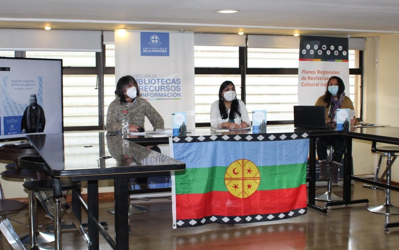 En Temuco inauguran colección de libros Fillke Zugun: Referente para la revitalización lingüística mapuche.