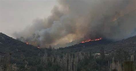 Incendio forestal en Tiltil: Más 400 hectáreas y 14 viviendas han sido destruidas por el fuego