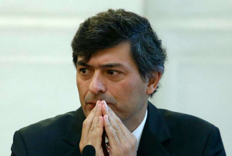 Parisi acusa «aprovechamiento político» tras denuncias por pago de pensión y confiesa que pidió asilo en EEUU el año pasado porque «en Chile hay persecución política”