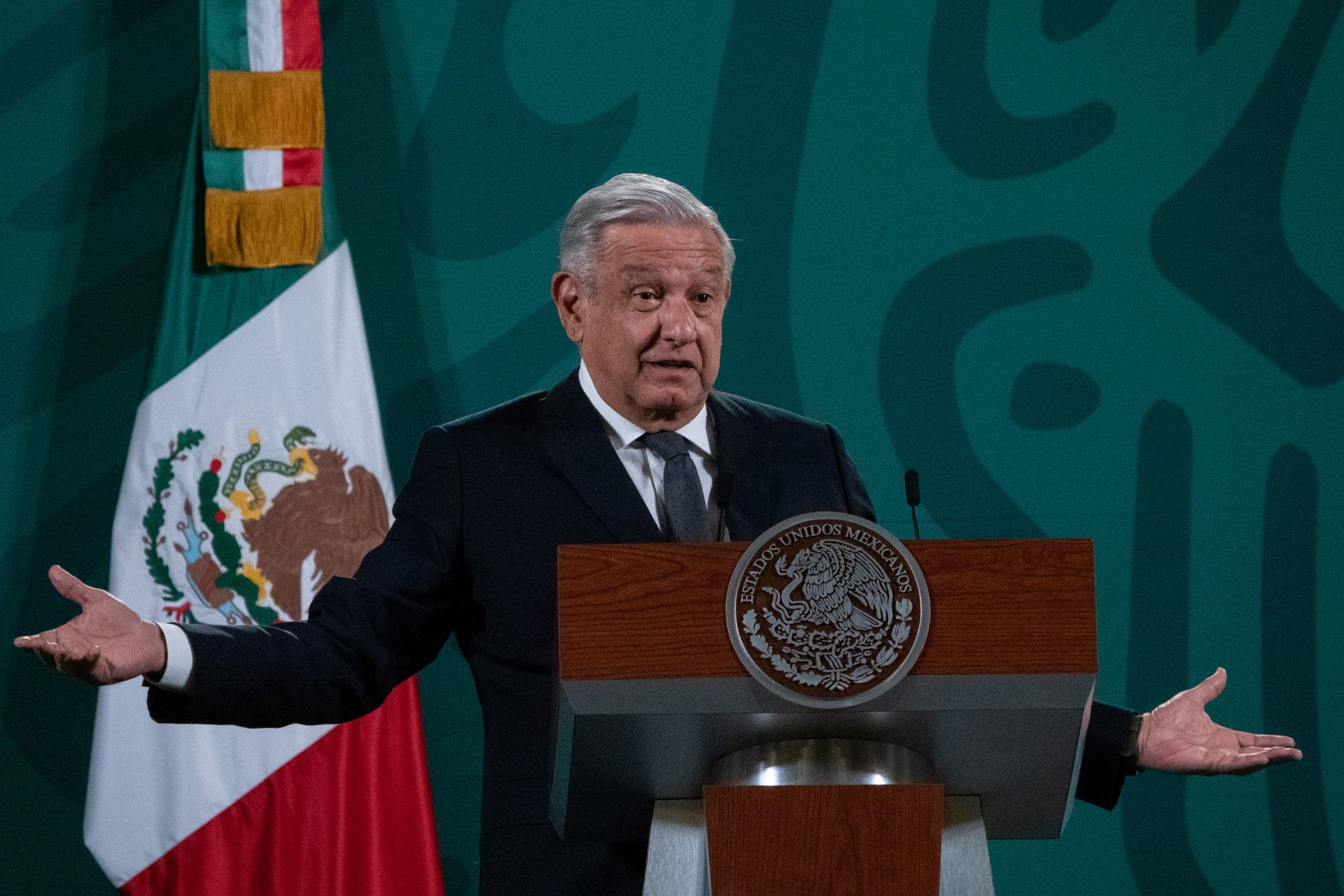 Fiscalía debe resolver sobre Fundación Jenkins: AMLO