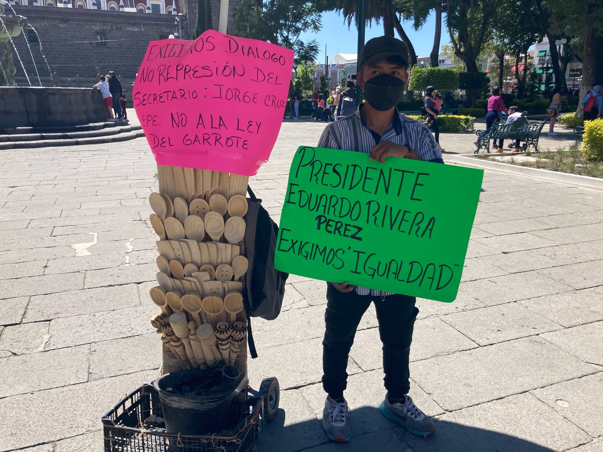 Ambulantes inconformes Puebla Zocalo Pau Millán