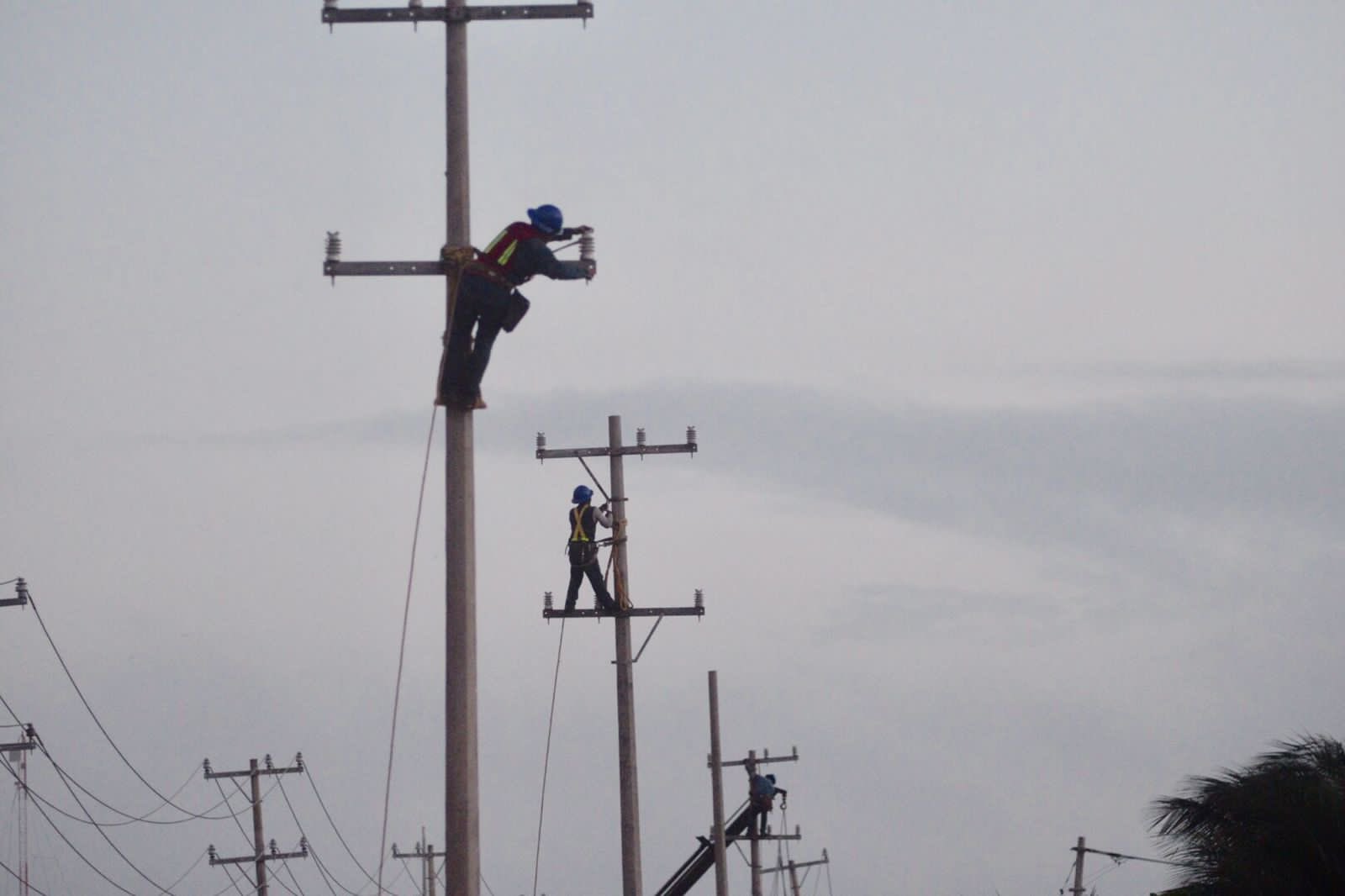 Habrá electricidad, pero no en un régimen oligárquico: Manuel Bartlett