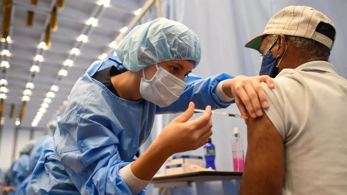 Al finalizar octubre 70% de los venezolanos deben estar inmunizados contra el Covid 19