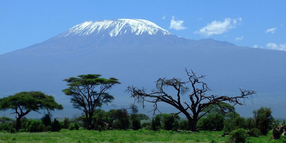 Hielos en el monte Kilimanjaro podrían desaparecer totalmente hacia 2040