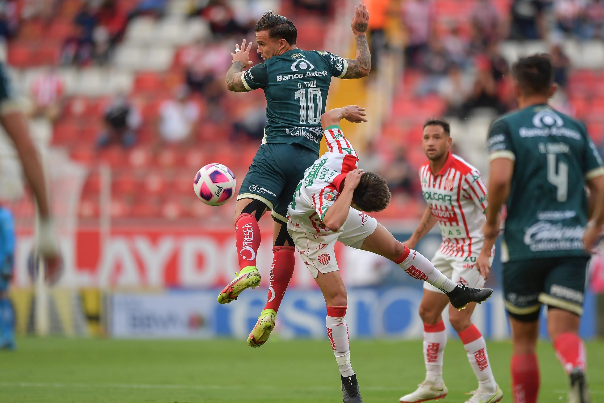 Se levantan: Club Puebla vence a Necaxa y sueña con la Liguilla