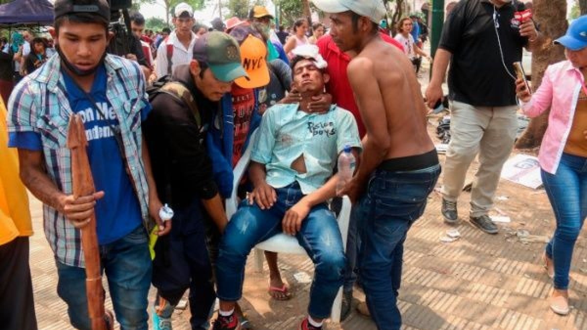 Policía de Paraguay reprime protesta de campesinos e indígenas