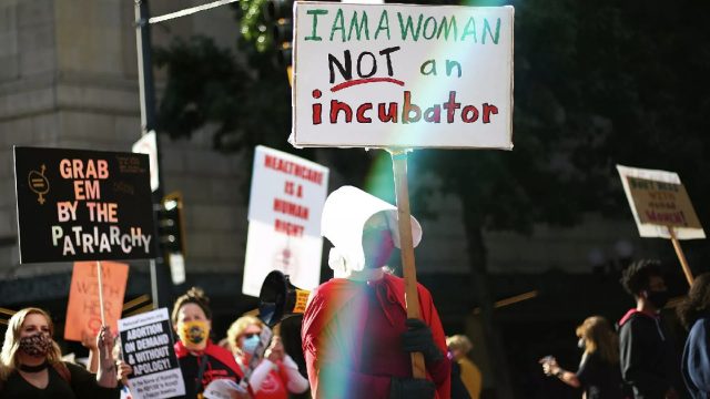 Casa Blanca apoya a juez de Texas por bloquear la prohibición del aborto