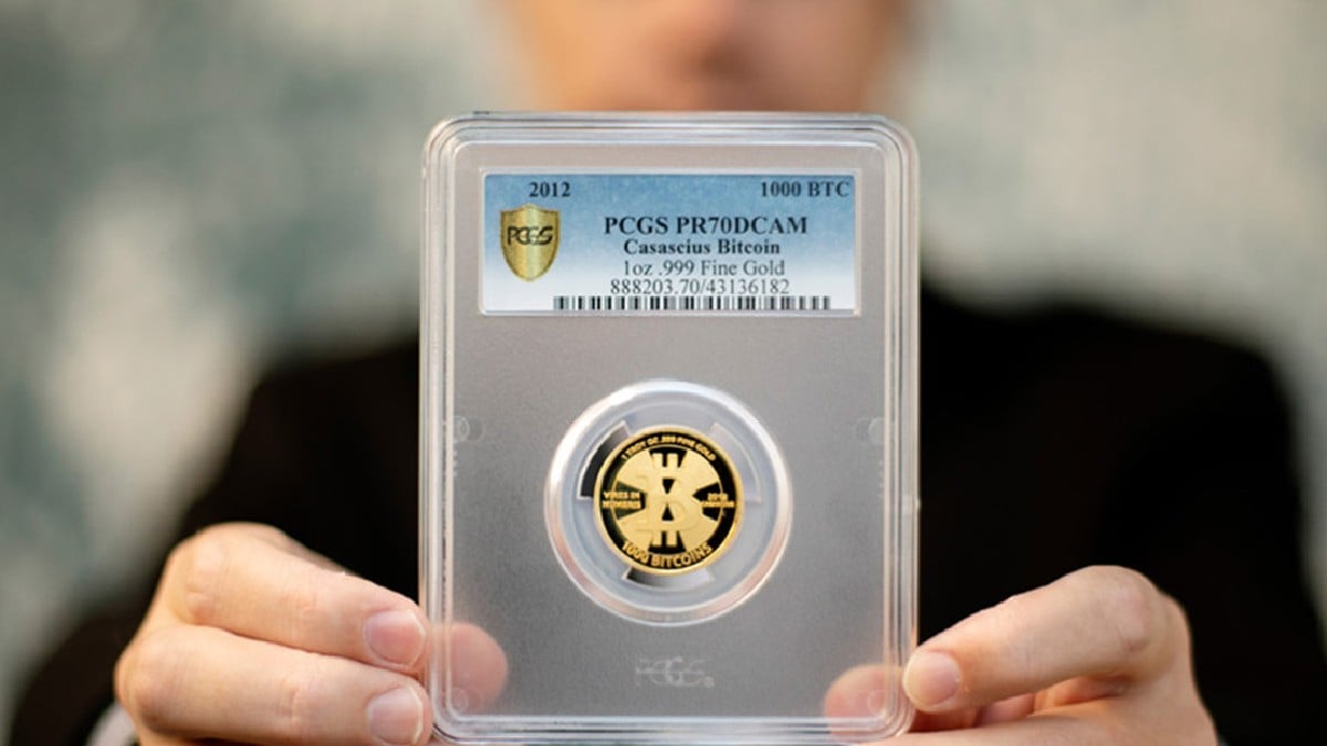 Moneda física de 1.000 bitcoins se convierte  en el objeto numismático más valioso del mundo