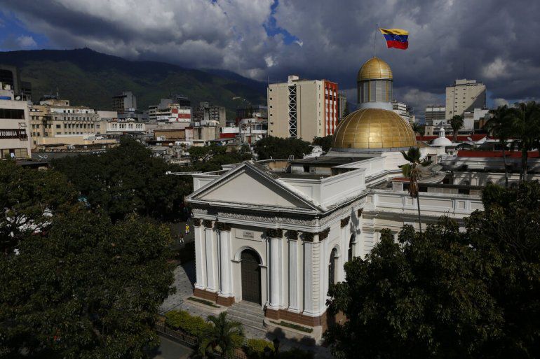Ministro de Planificación entrega plan de presupuesto 2022 ante la AN venezolana