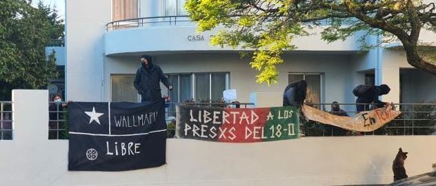 Estudiantes se toman rectoría de la U. de Concepción: Exigen retirar querella contra 12 jóvenes detenidos durante el estallido social