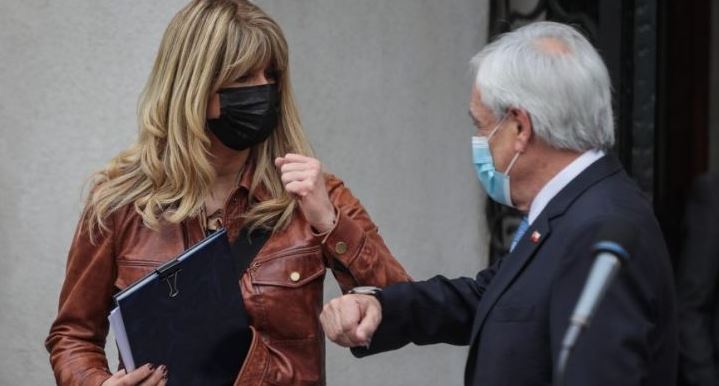 Ximena Rincón: «Hay tiempo para que el Parlamento decida sobre Piñera»