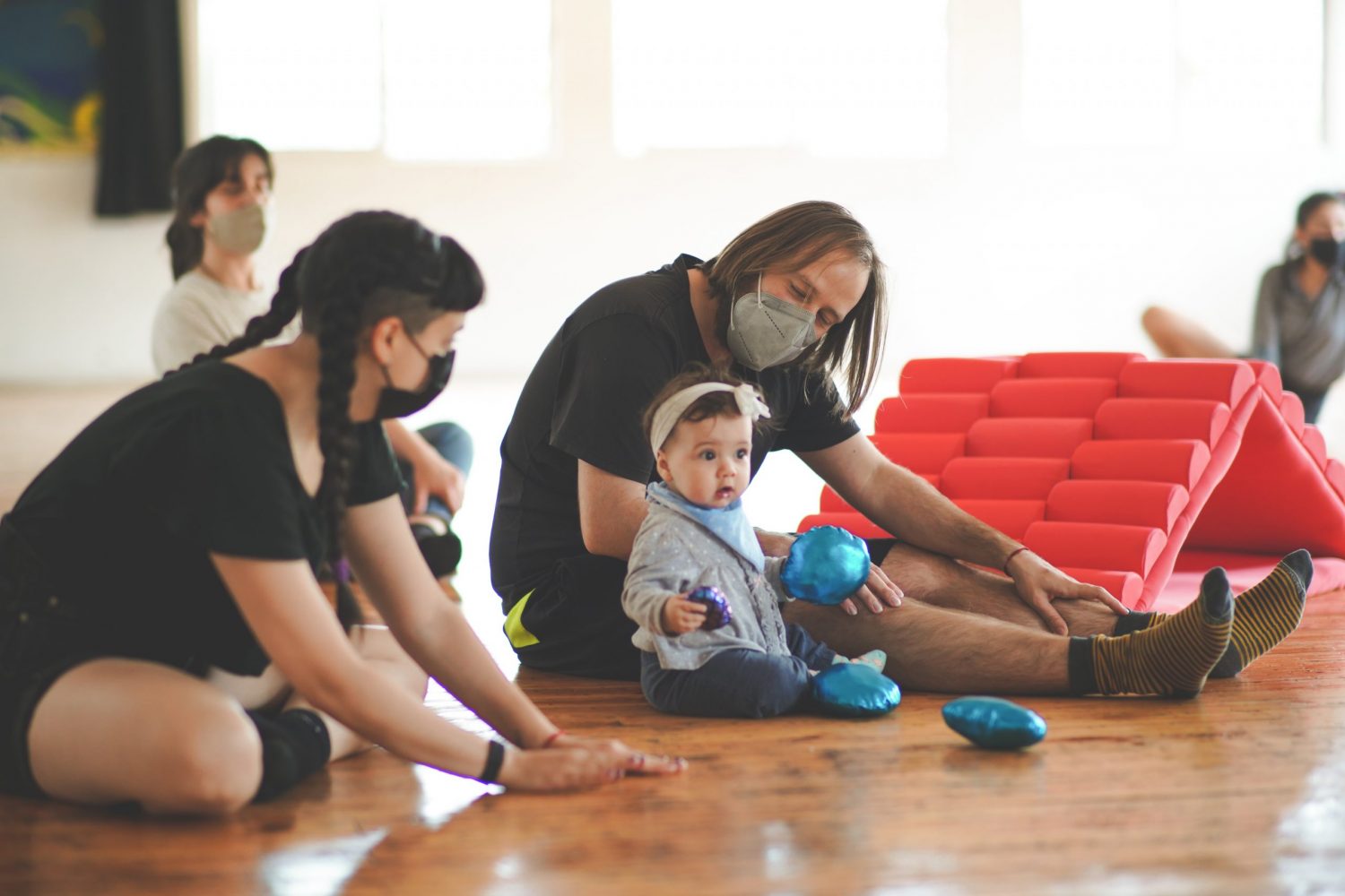 Matucana 100 estrena obra de danza multisensorial para bebés