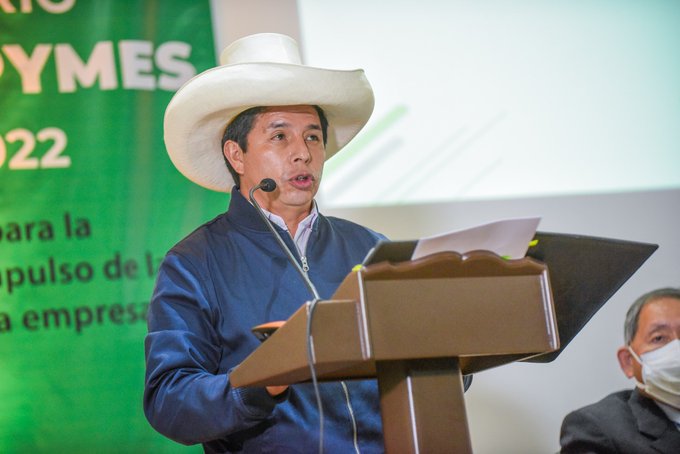 Perú: Castillo llama al Congreso a conversar y le pide dejar la «confrontación inútil»