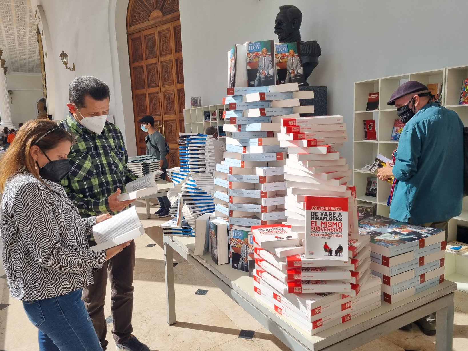 Más de 800 actividades se cumplen en la XVII Feria Internacional del Libro de Venezuela