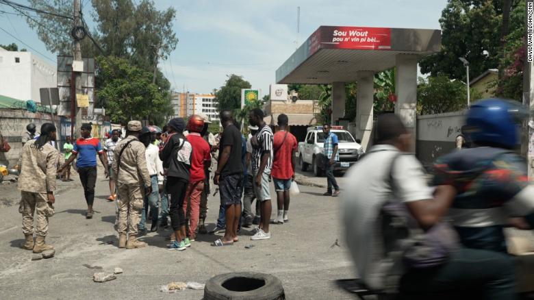 EE. UU. exhorta a sus ciudadanos a abandonar Haití y no garantiza ayuda