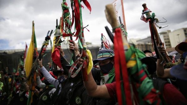 Miembros de minga indígena de Colombia van hacia Cali y advierten que se defenderán si sufren ataques