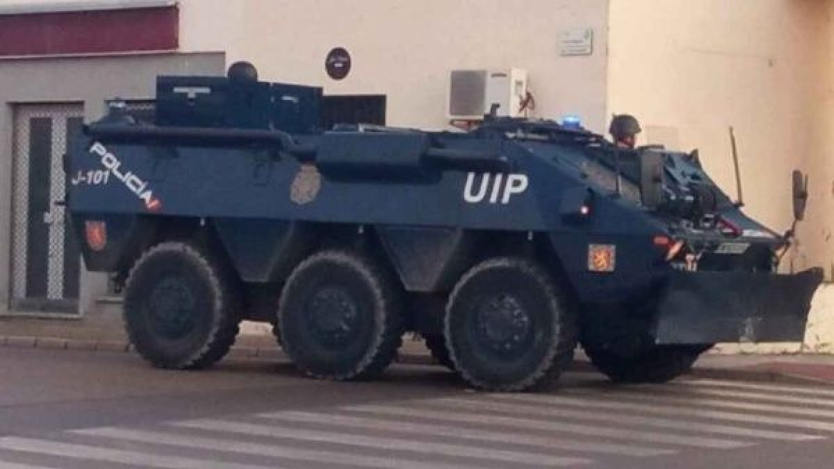 Policía reprime manifestación obrera en España