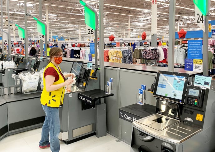 Sindicato Interempresa Líder acudió a la Dirección del Trabajo por la eliminación de 5 mil puestos de cajeras en Walmart