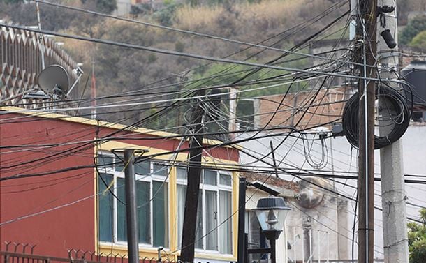 Colgadas a la electricidad. Una realidad silenciosa que se agudiza