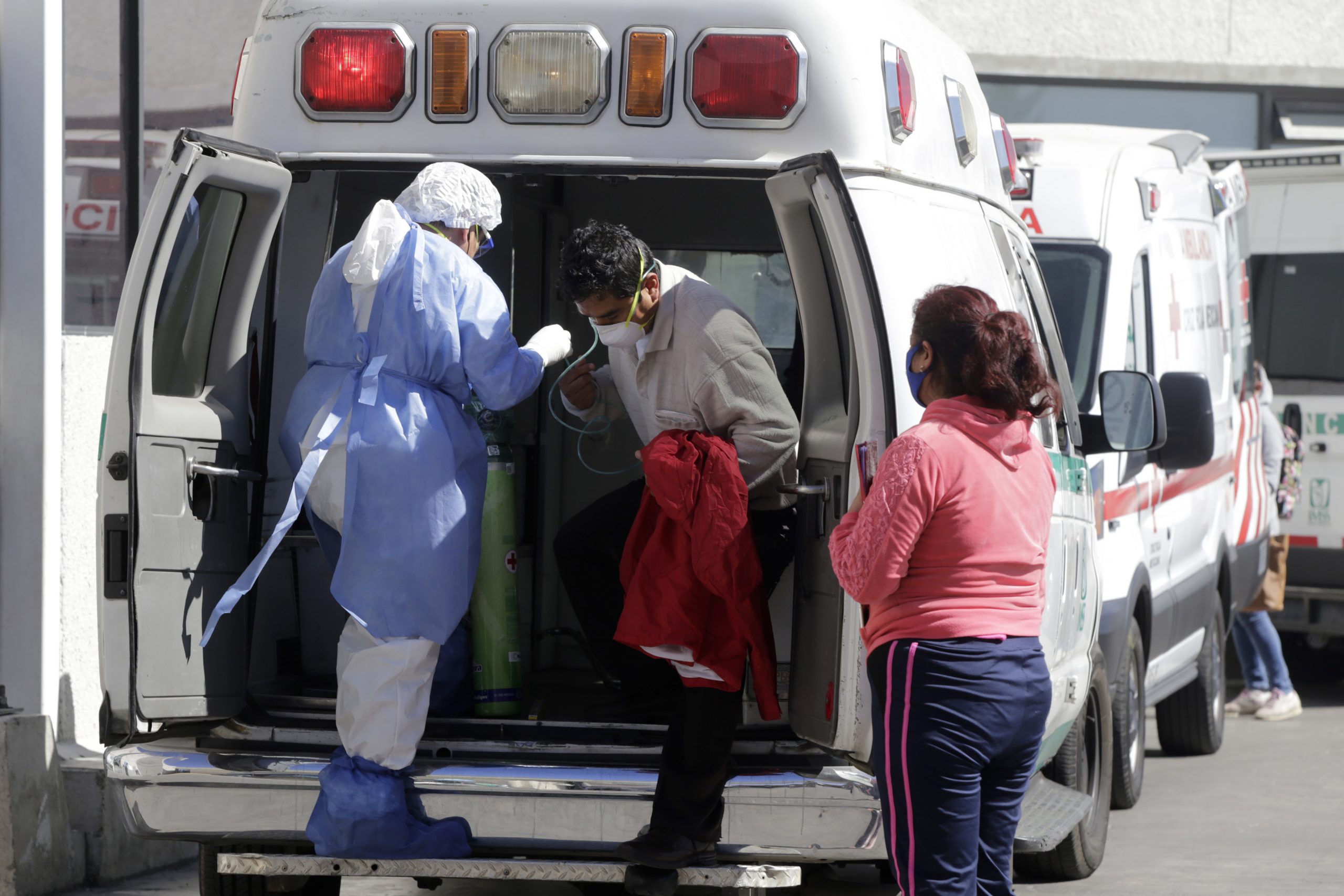 Covid-19 en Puebla: 8 mil 245 maestros enfermaron