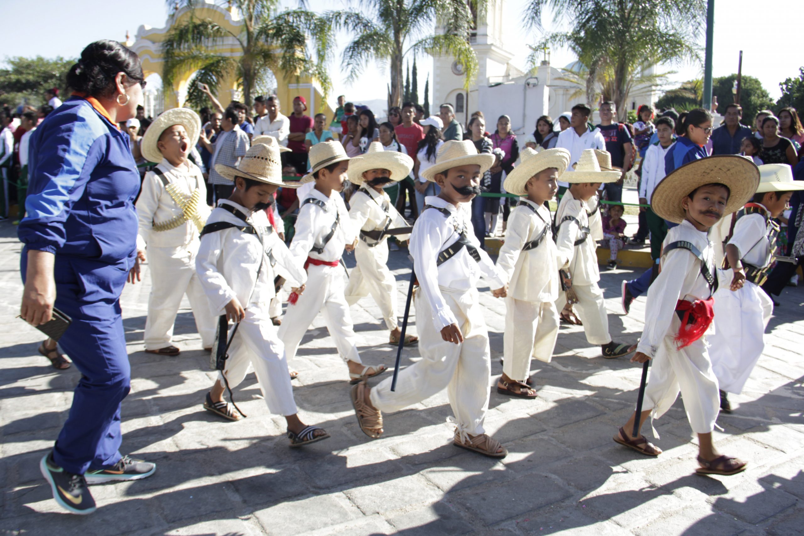 Habrá desfile conmemorativo de la Revolución en cada municipio